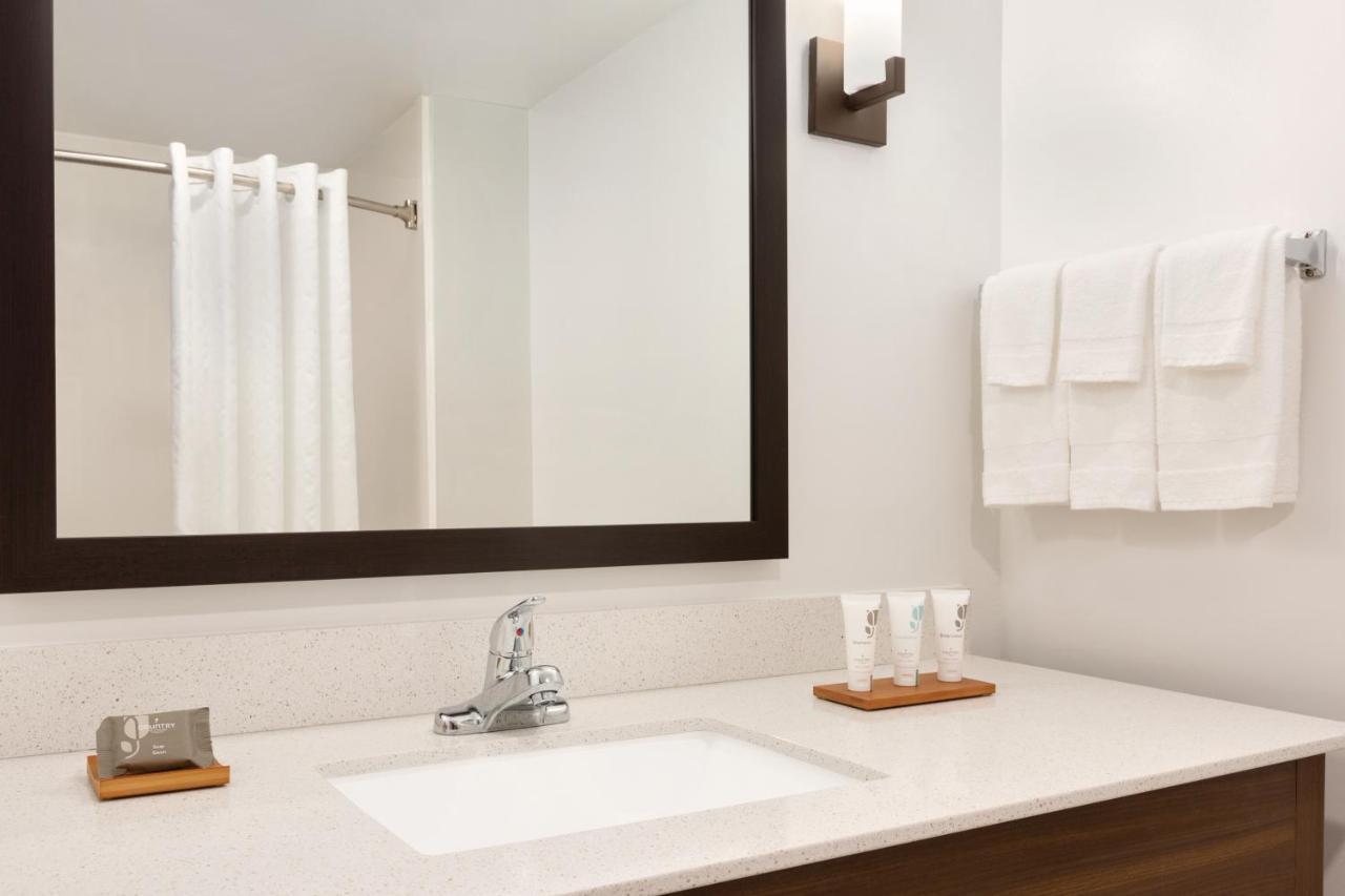 Country Inn & Suites By Radisson, Dfw Airport South, Tx เออร์วิง ภายนอก รูปภาพ