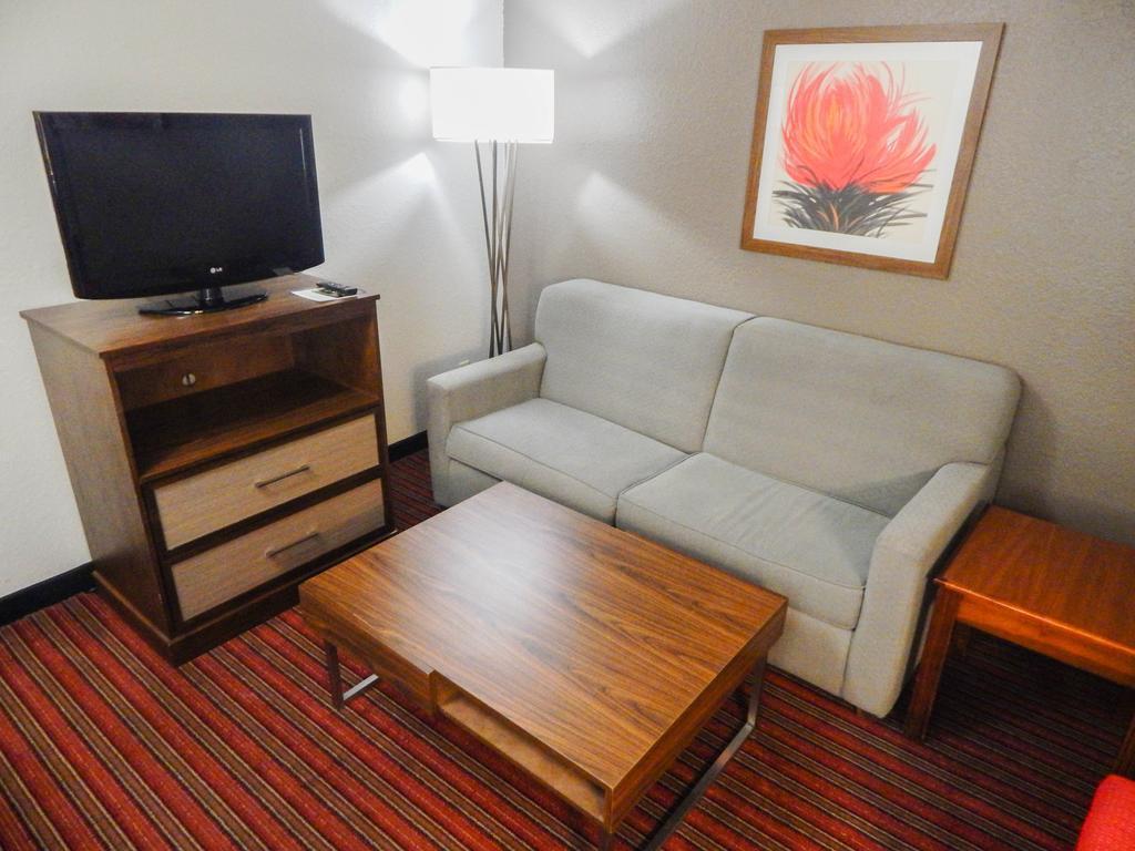 Country Inn & Suites By Radisson, Dfw Airport South, Tx เออร์วิง ภายนอก รูปภาพ