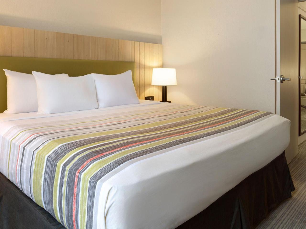 Country Inn & Suites By Radisson, Dfw Airport South, Tx เออร์วิง ภายนอก รูปภาพ