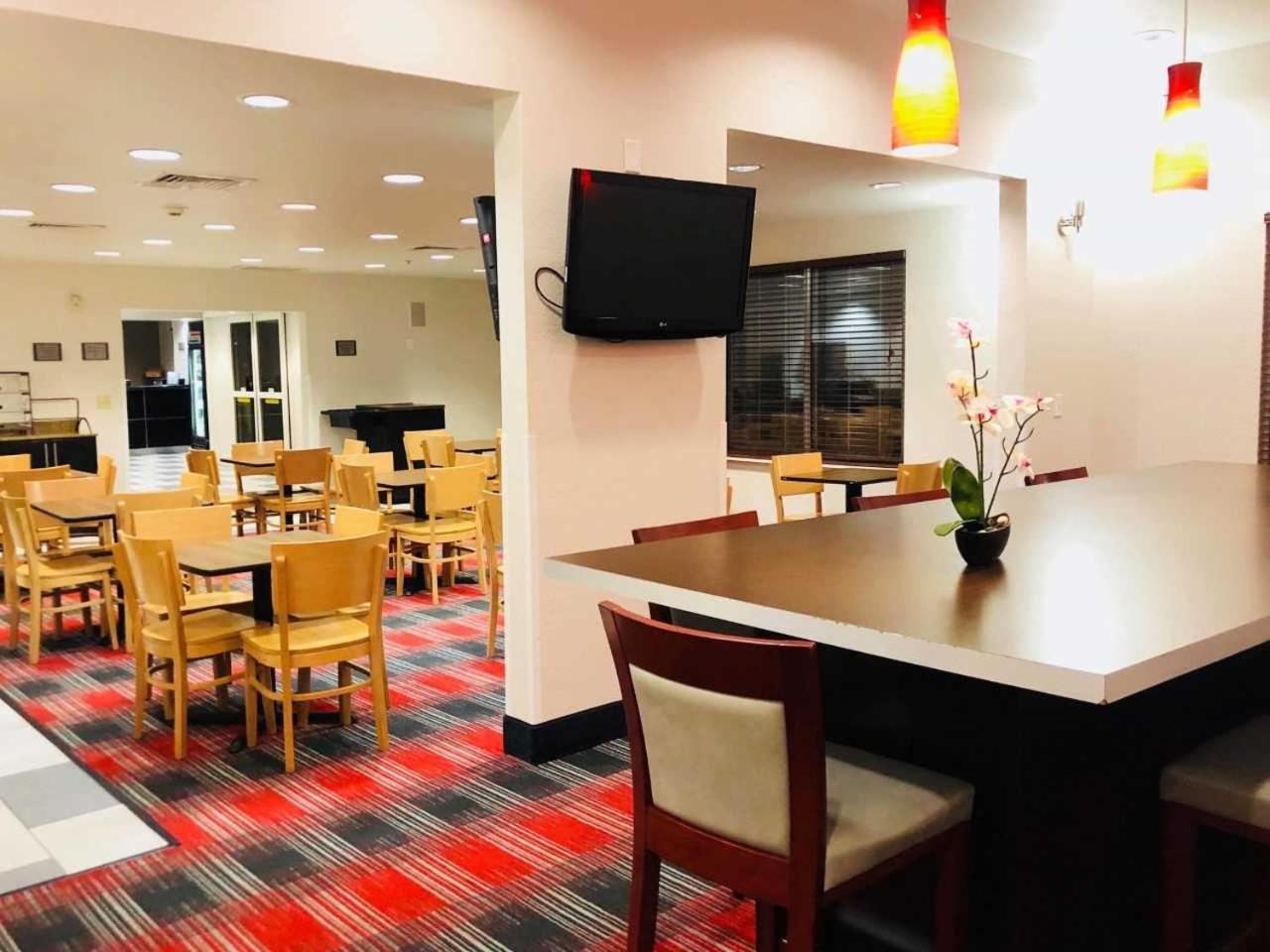Country Inn & Suites By Radisson, Dfw Airport South, Tx เออร์วิง ภายนอก รูปภาพ